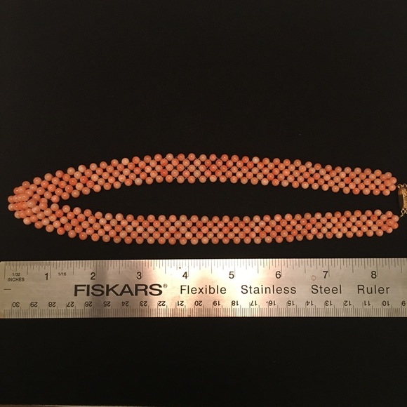 Coral Bead Vintage Necklace with Real Gold Clasp - Picture 3 of 6